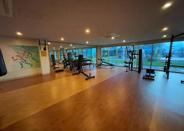アパート Luxurious 1br In Bayshore W Sunset View Near Okada マニラ市