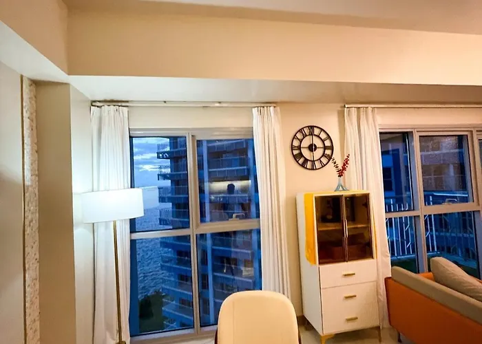 Luxurious 1br In Bayshore W Sunset View Near Okada